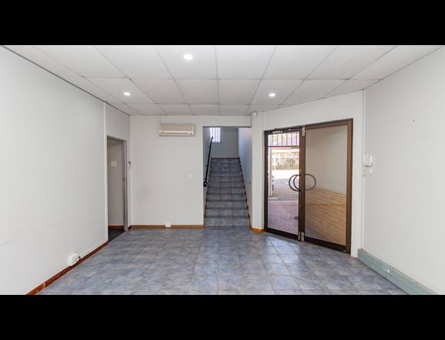 255M² OFFICE TO LET IN ROBINDALE